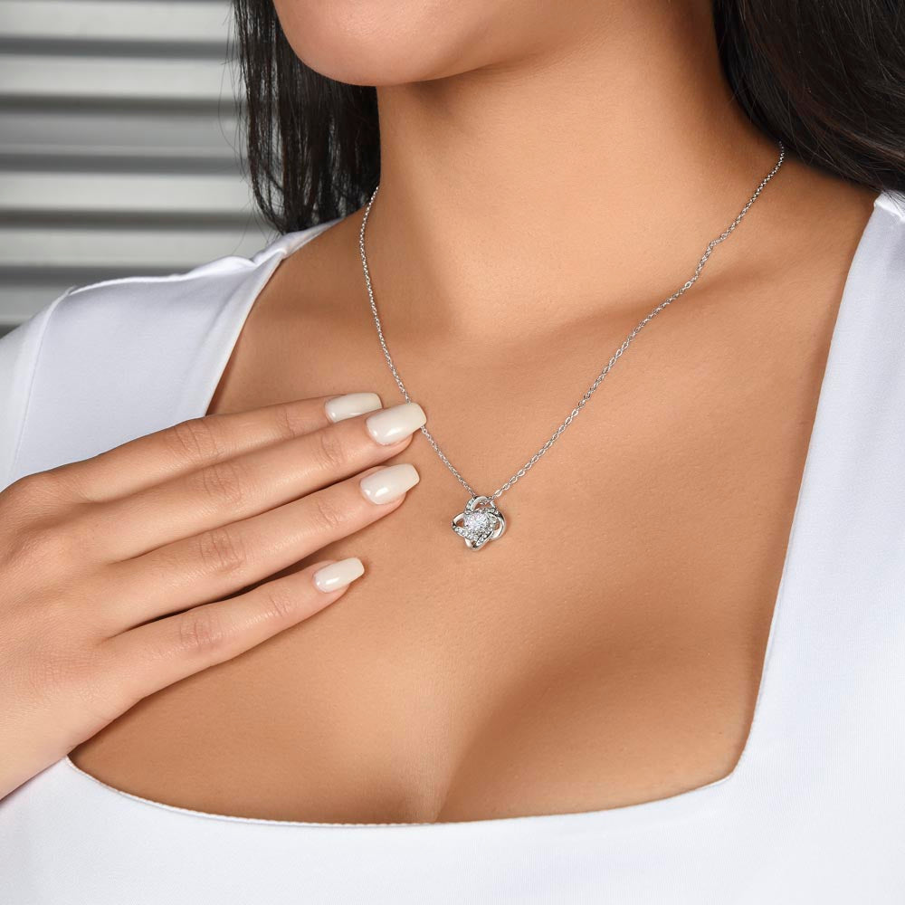 Beautiful Necklace with Sentimental Message Card – Romantic Gift Jewelry for Wife